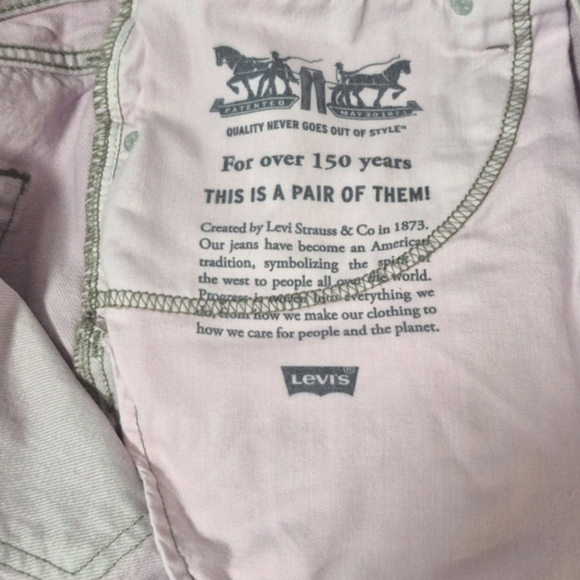 Levi's 469 Loose & Straight Fit Vintage Wash Purple Shorts Size 44 NWOT - Picture 9 of 10
